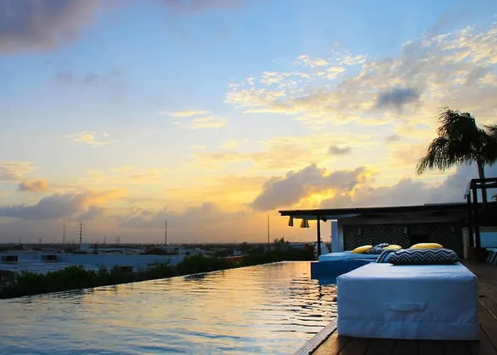 Downtown Exclusive 2Br Ph With Priv Pool Gym Cinema