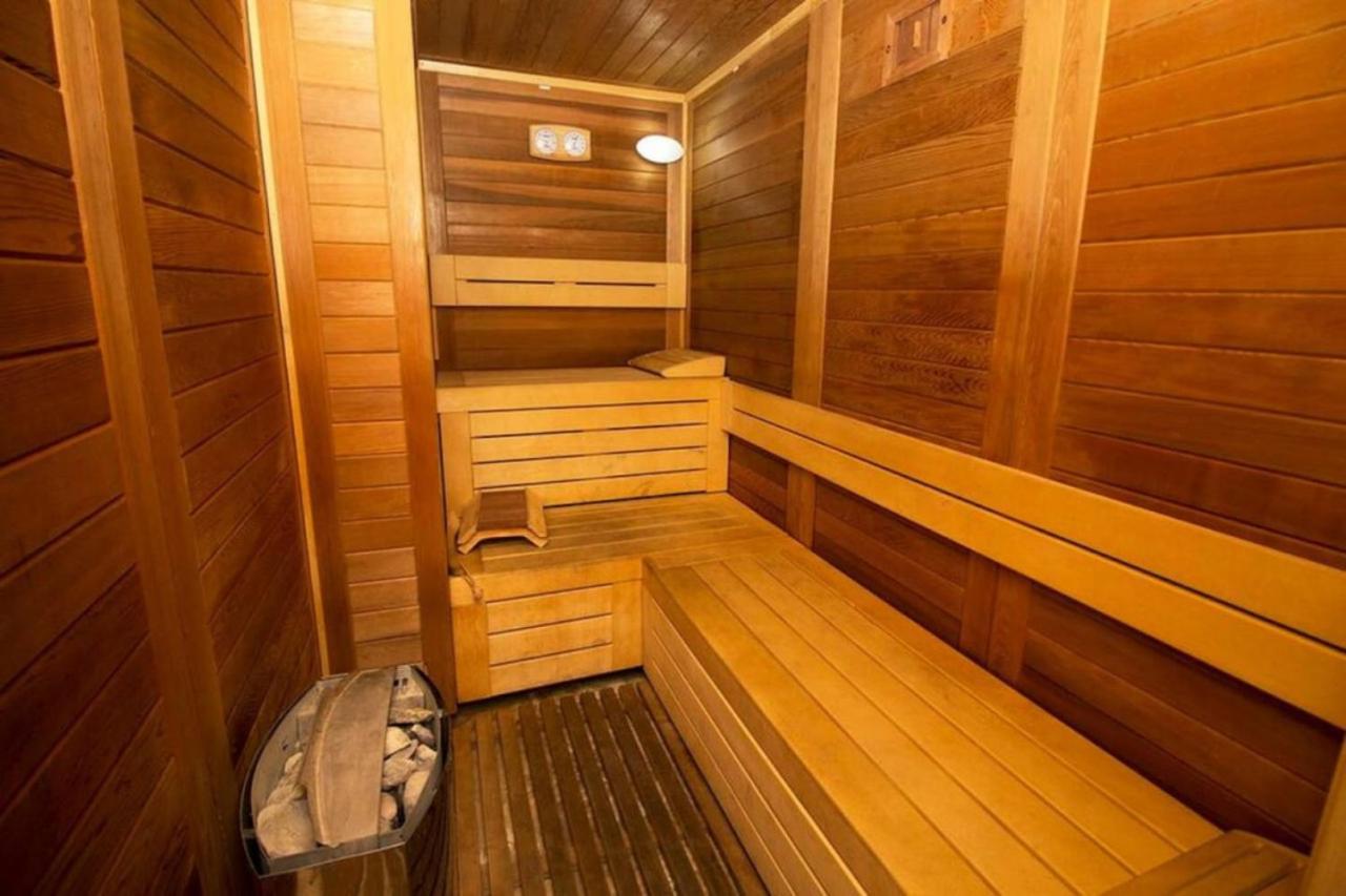 Downtown Exclusive 2br Ph With Priv Pool Gym Cinema